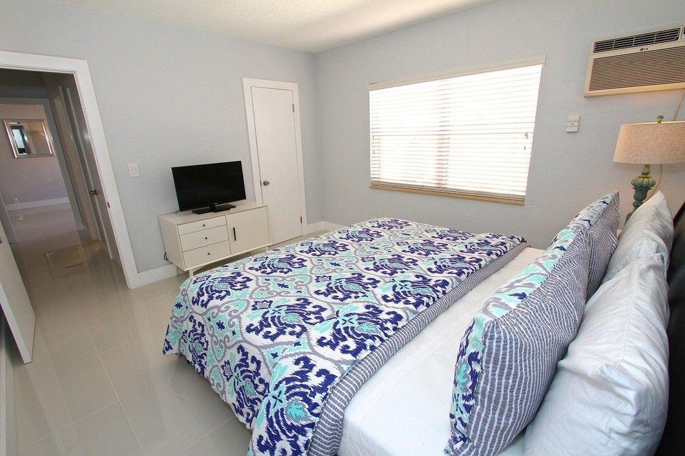 Hotel Blue Strawberry By The Sea Lauderdale-by-the-Sea Exterior foto