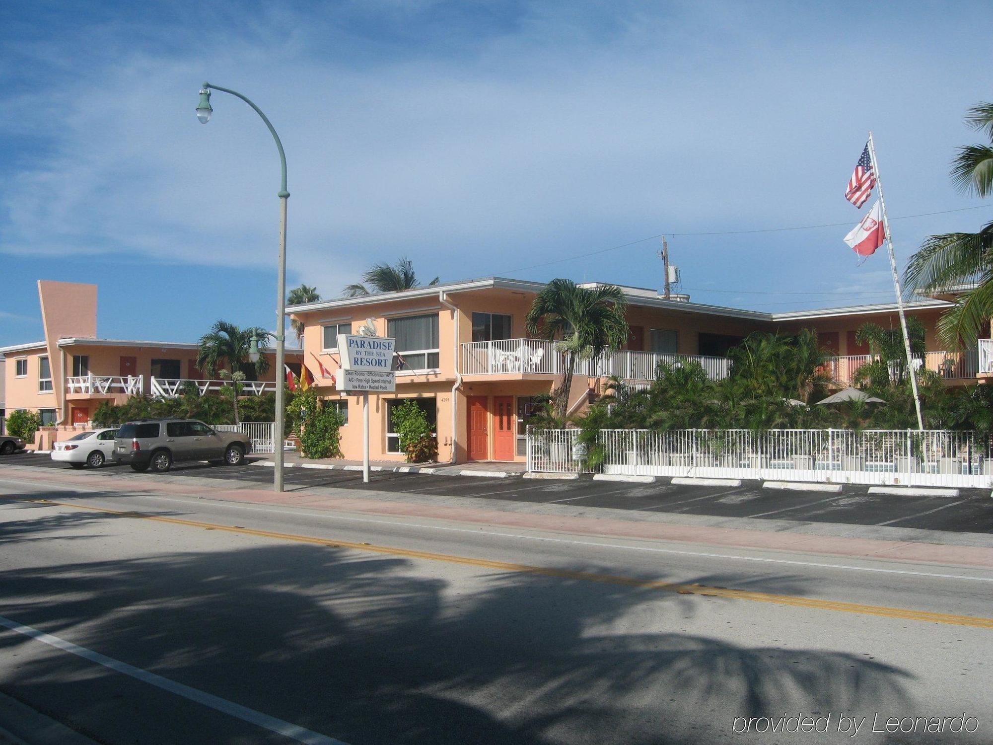 Hotel Blue Strawberry By The Sea Lauderdale-by-the-Sea Exterior foto
