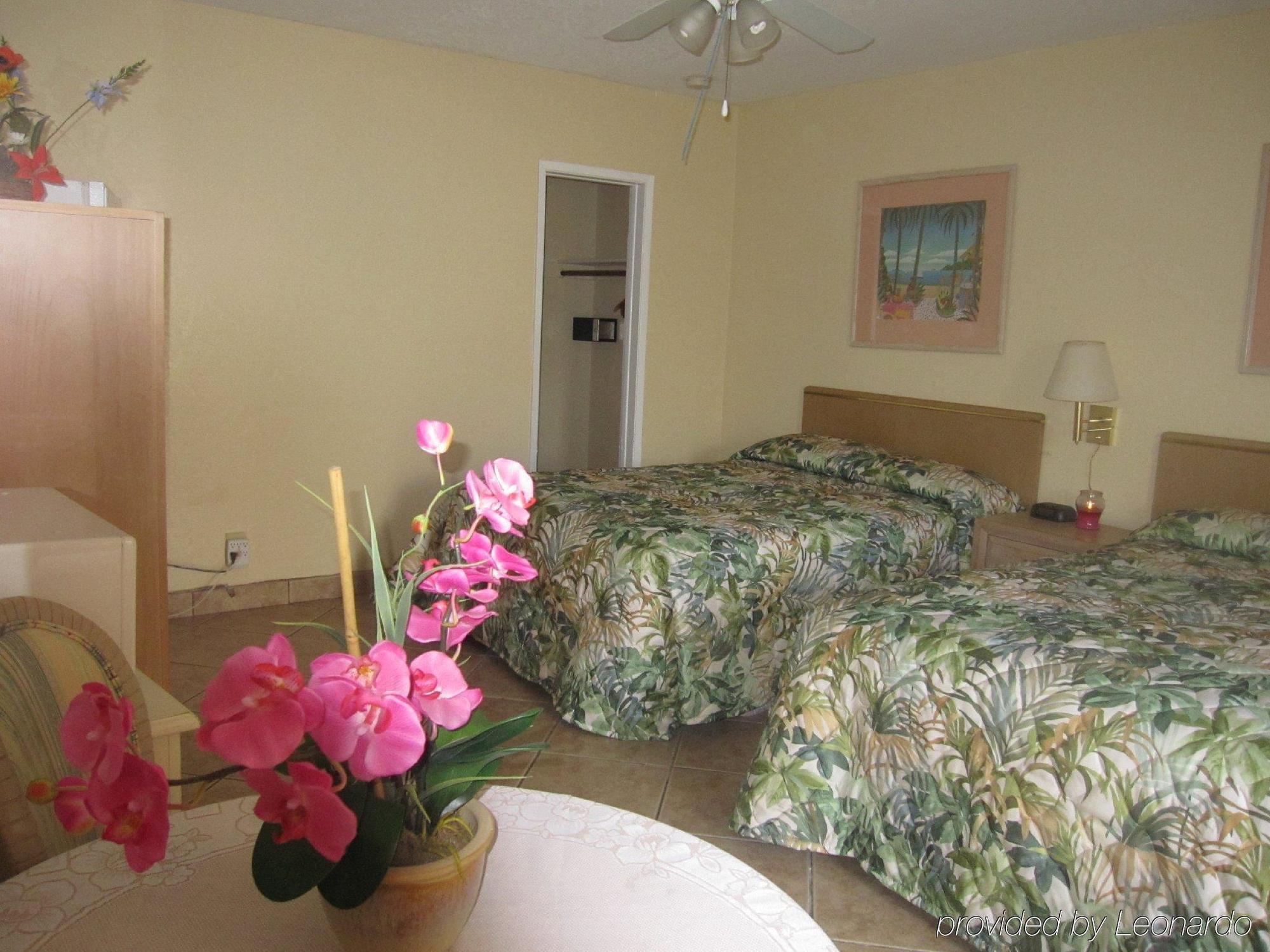 Hotel Blue Strawberry By The Sea Lauderdale-by-the-Sea Exterior foto