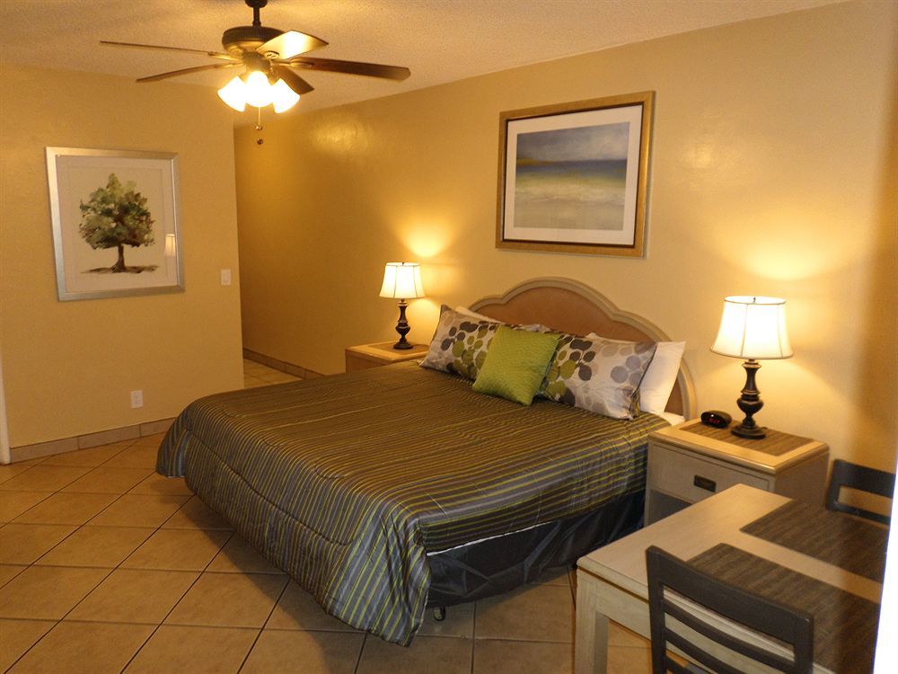 Hotel Blue Strawberry By The Sea Lauderdale-by-the-Sea Exterior foto